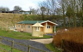 Dollys Hideaway Cabin